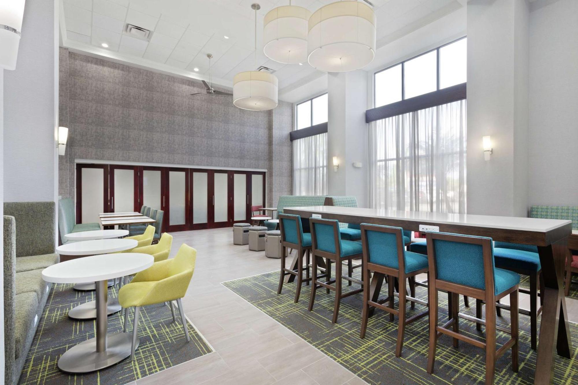 Hampton Inn & Suites Orlando International Drive North Exteriör bild