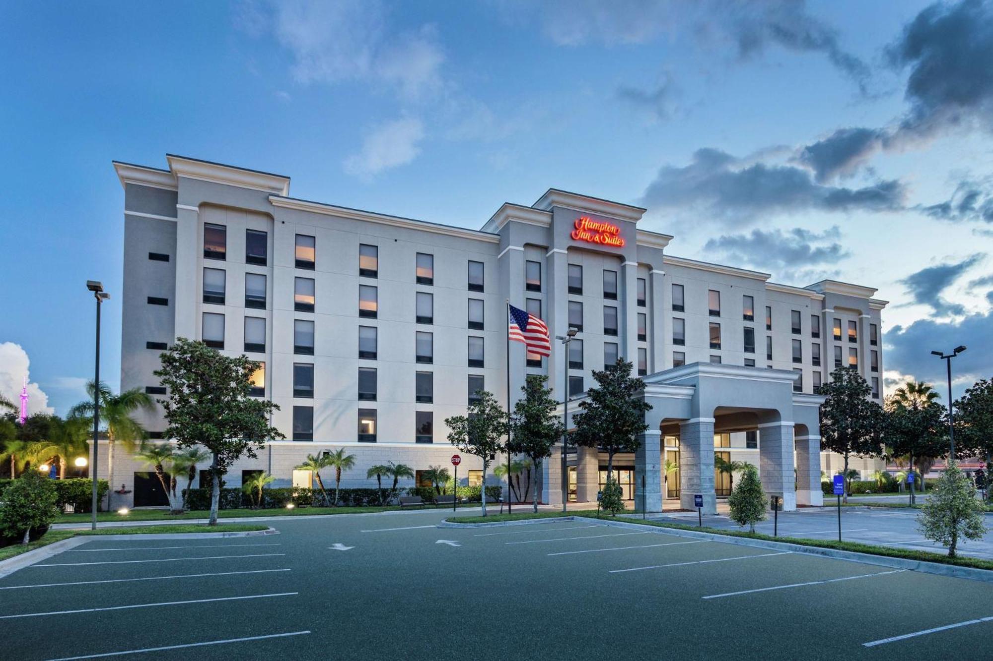 Hampton Inn & Suites Orlando International Drive North Exteriör bild